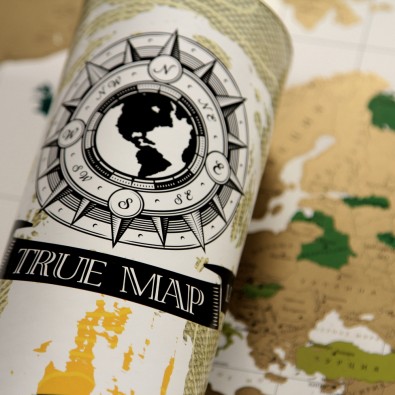 Стирающаяся скретч карта мира True Map